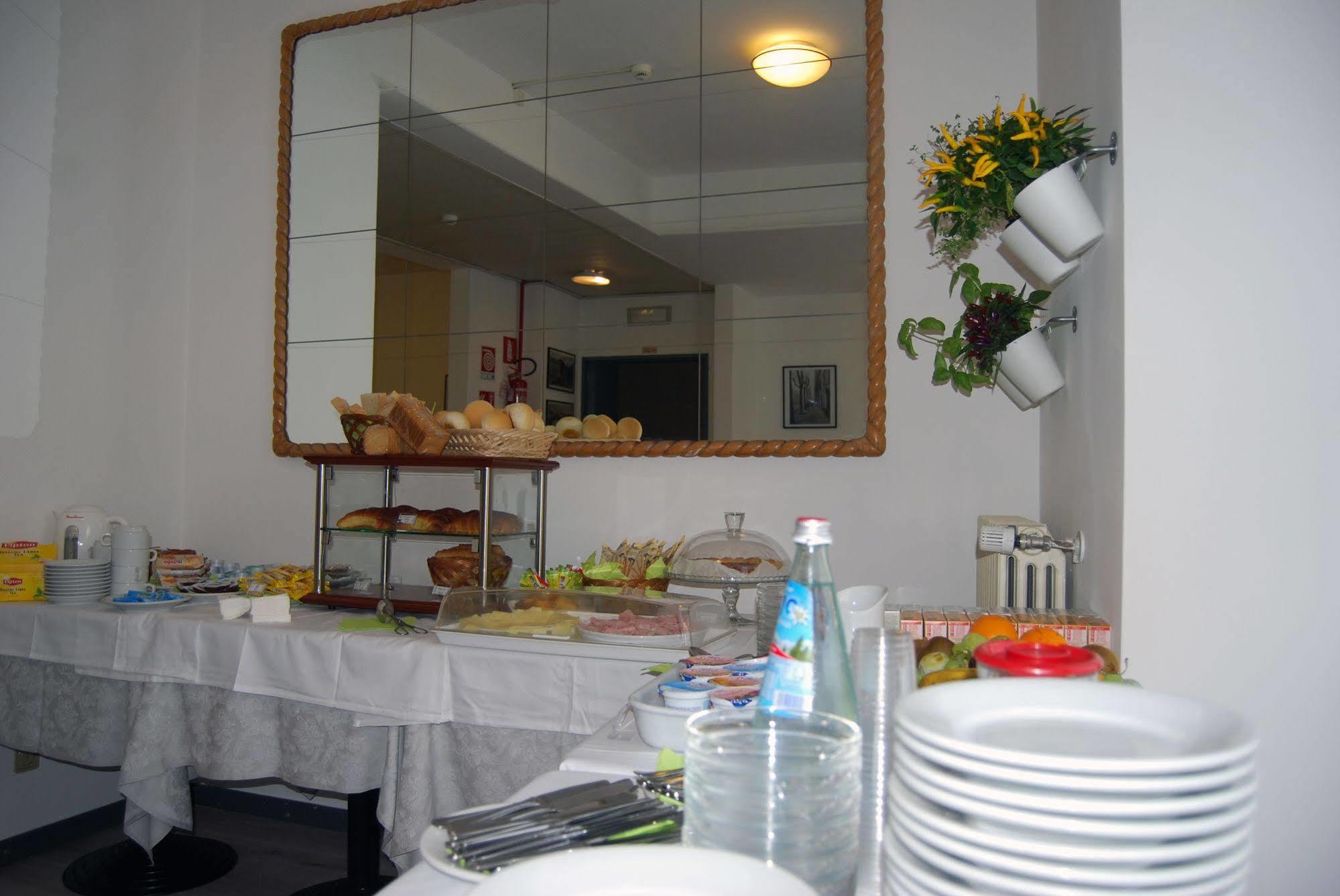 Hotel Italia Hotel 3*