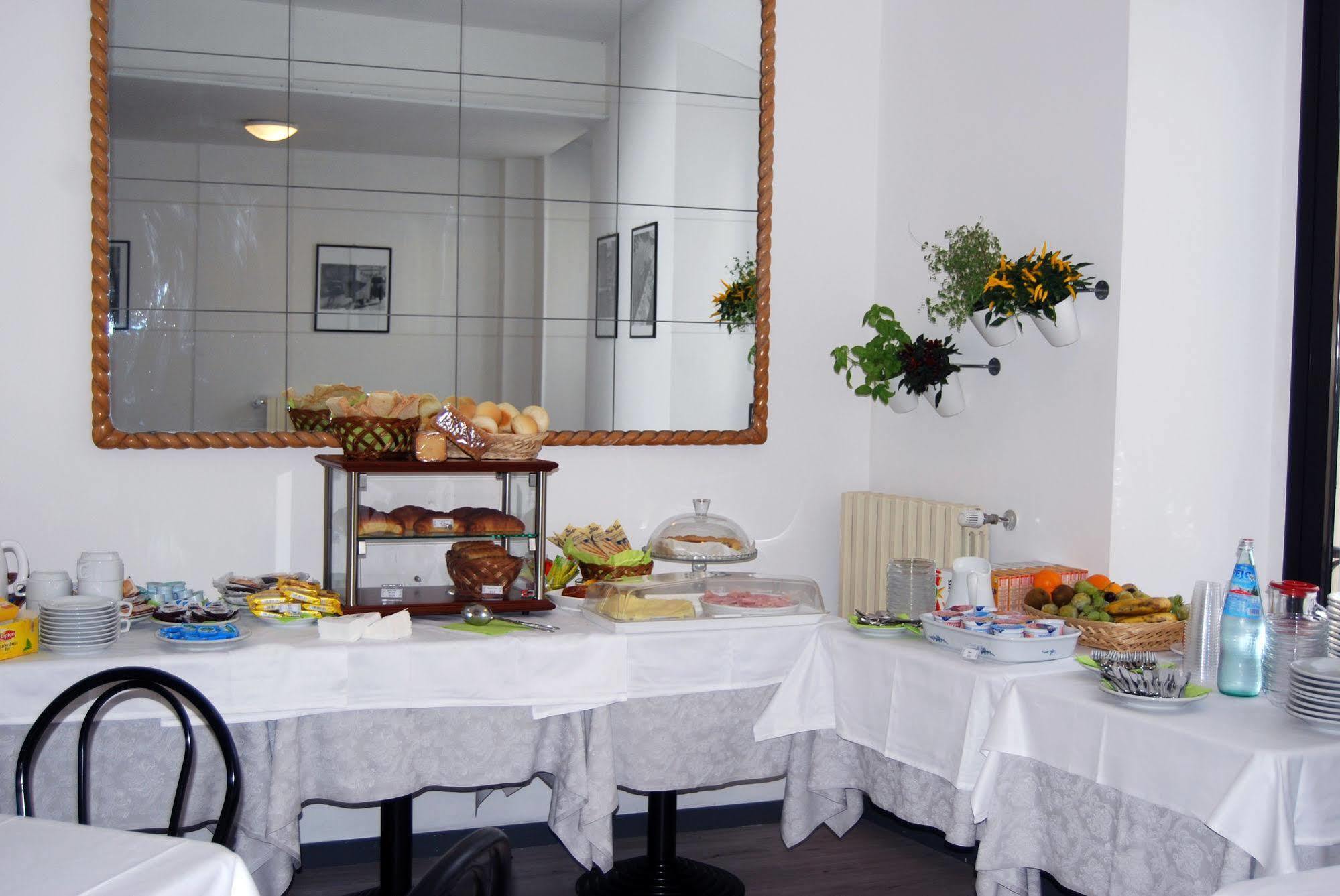 Hotel Hotel Italia 3*